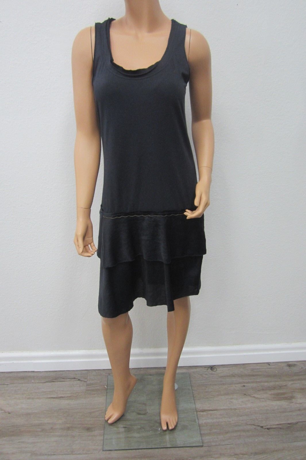 *VERY NICE*  ANN TAYLOR LOFT Black Sleeveless Dress Size Medium