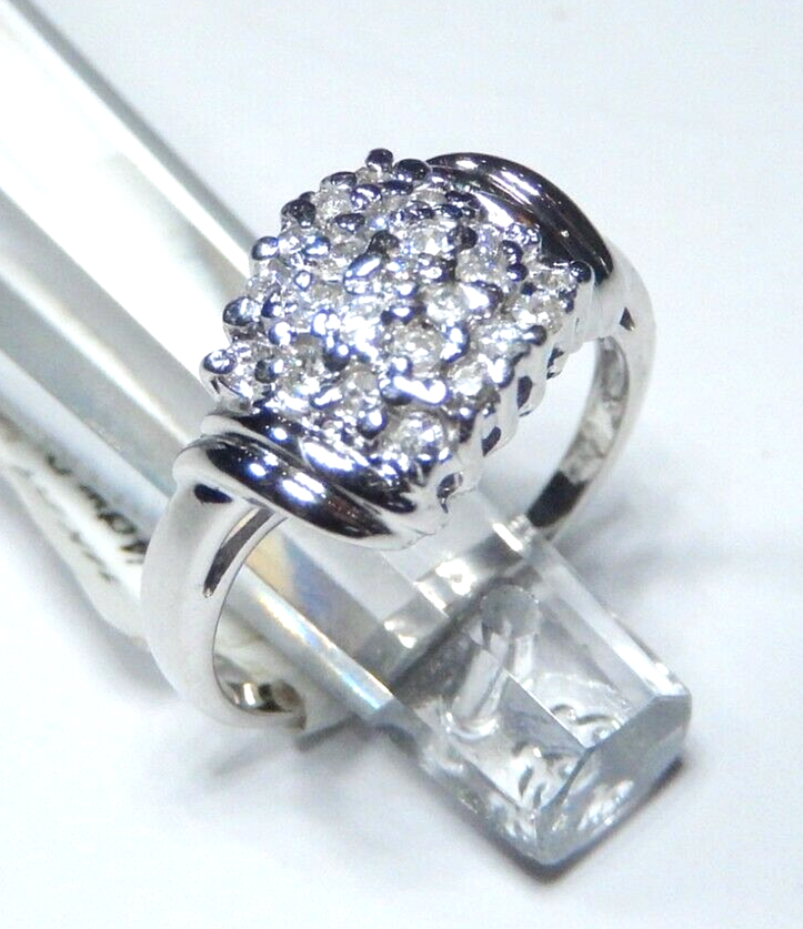 *NWT*  14K White Gold .25ct Natural VS Diamond Cluster Ring  Size 7.5