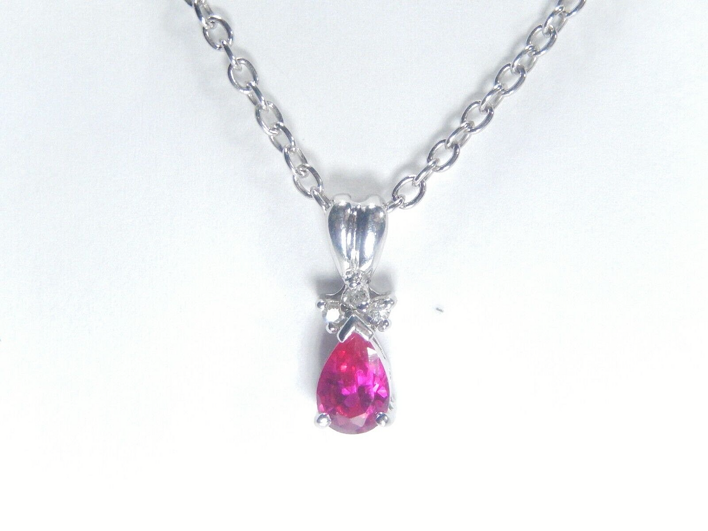 *VINTAGE* 14K White Gold Pear Lab-Created Ruby and Diamond Pendant w/18"chain