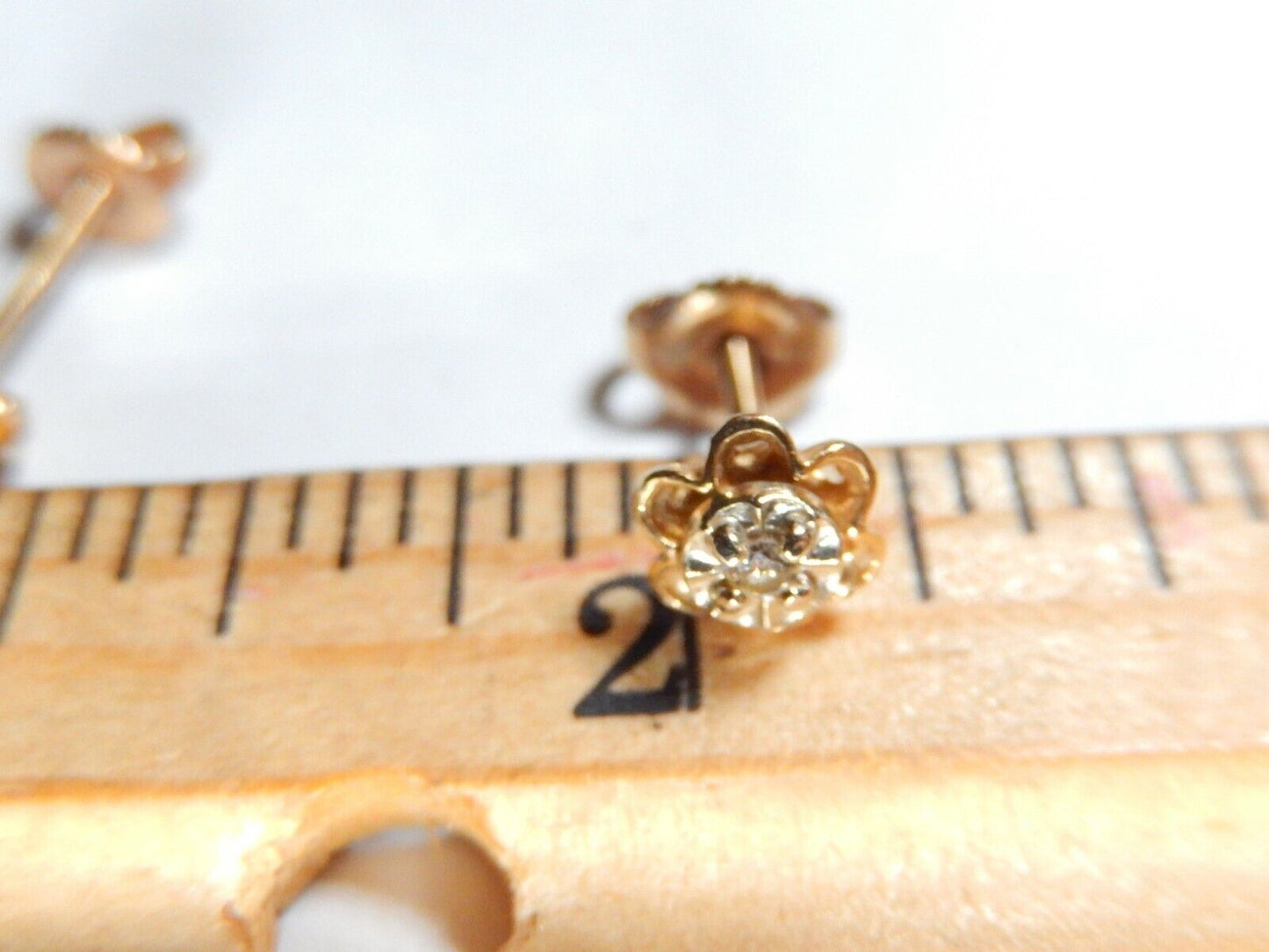 *VINTAGE*  14K Yellow Gold Matching Diamond Stud Earrings & Diamond Pendant 22"
