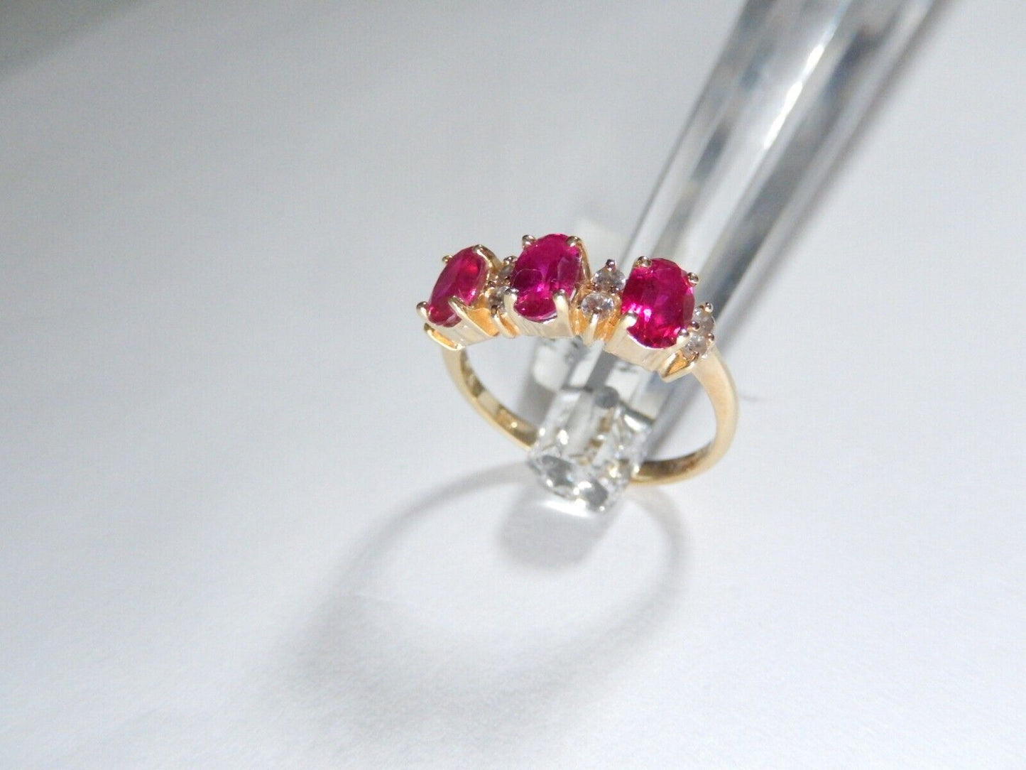 *VINTAGE* 14K Yellow Gold Lab Created Ruby and Diamond  Ring Size 7.5