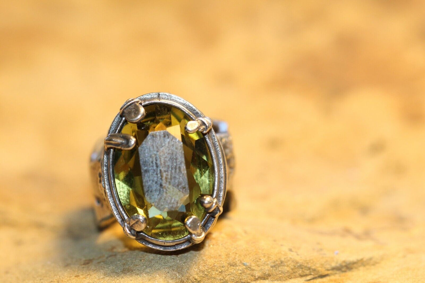 *VINTAGE* Silpada Green Stone Ring Wide Band Sterling Silver Size 6.75
