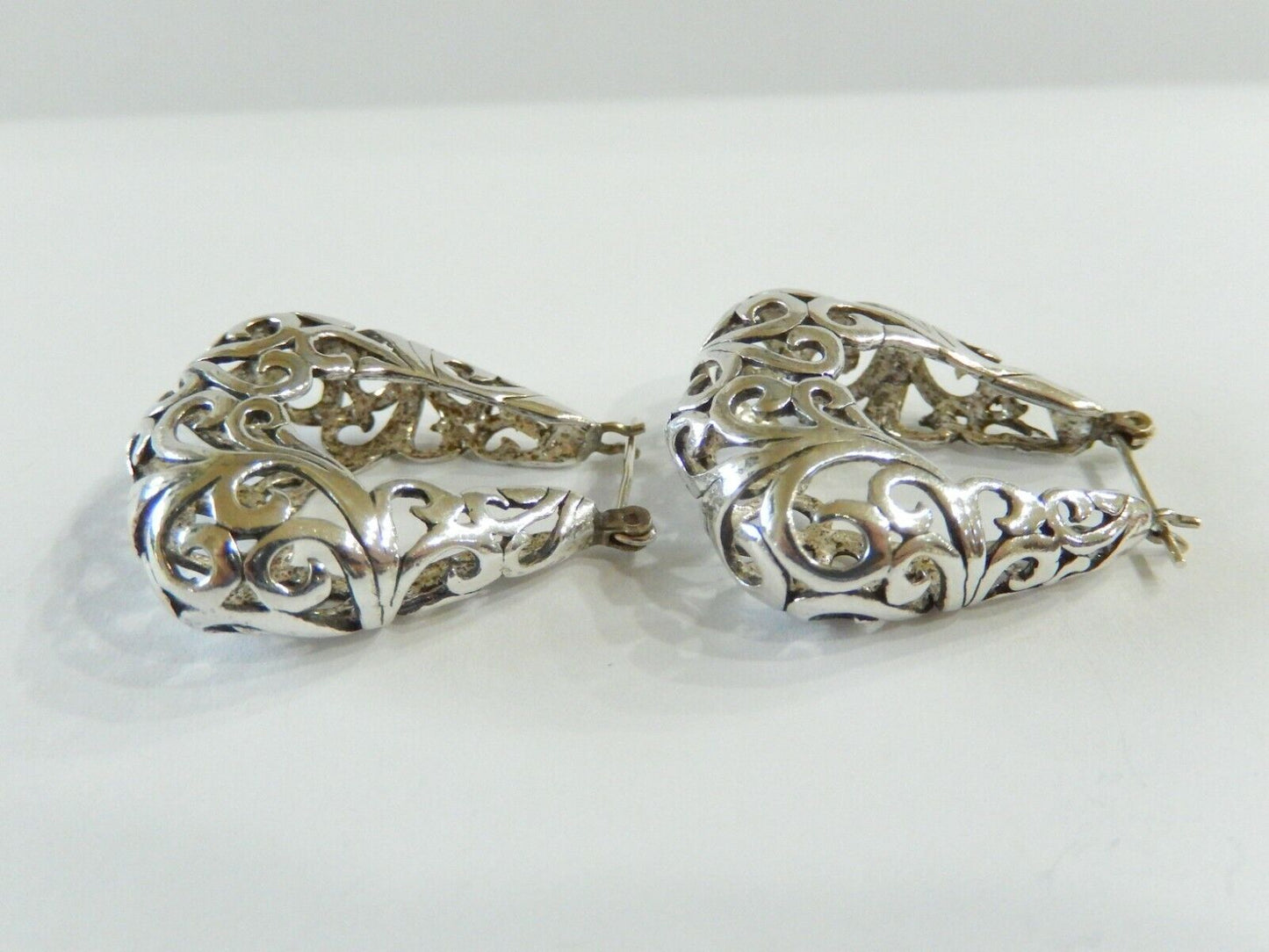 *VINTAGE*  Thick Sterling Silver  Filigree Very Nice Hoop Earrings 1.25" x 1"