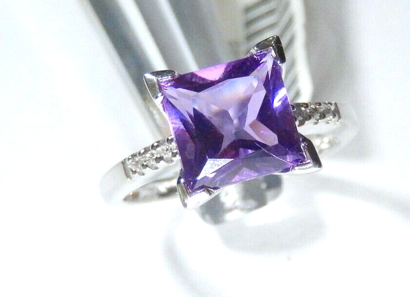 *NWT* 10K White Gold 3.00 CT Amethyst & Diamond Ring Size 7.5