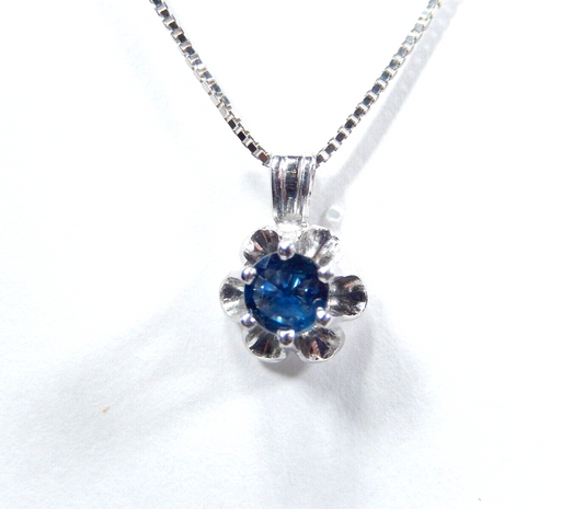 *VINTAGE* 14K White Gold .25CT  CEYLON SAPPHIRE Buttercup Pendant w/18"chain