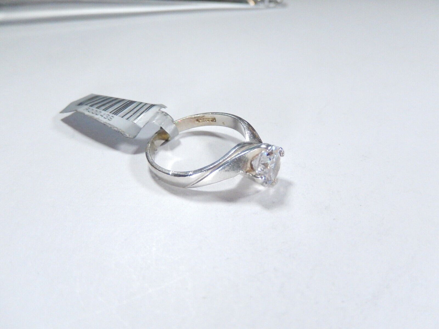 VINTAGE- Sterling Silver 1.00CT Round Cubic Zirconia Bypass Solitaire Ring Sz6.5