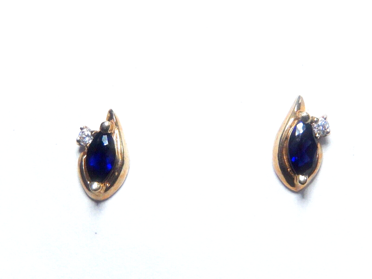 *VINTAGE*  10K Yellow Gold Created Sapphire and Diamond Stud Earrings