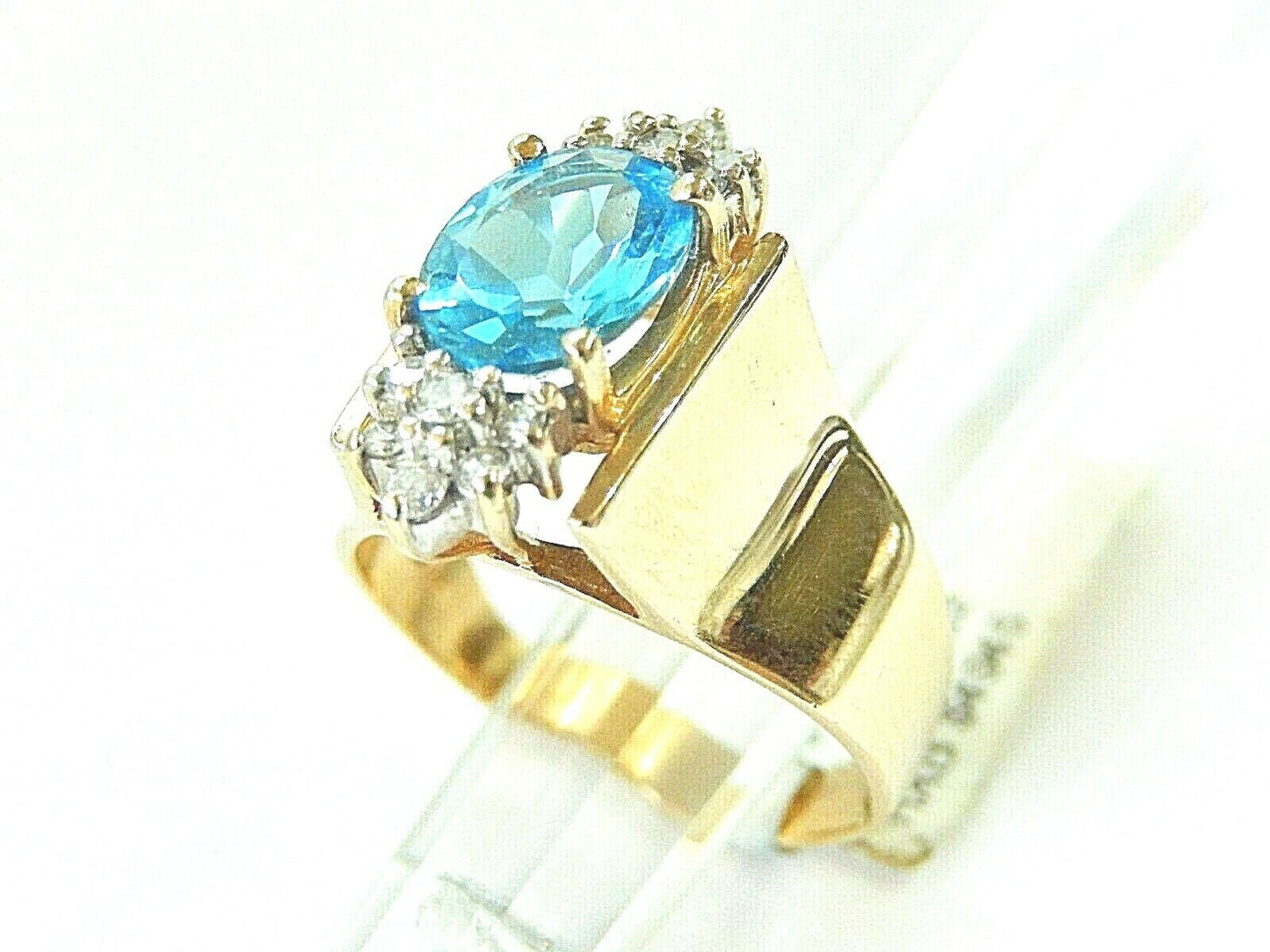 *VINTAGE* 14K Yellow Gold 2ct Blue Topaz .33ctw Diamond Ladies Ring Sz 9.5