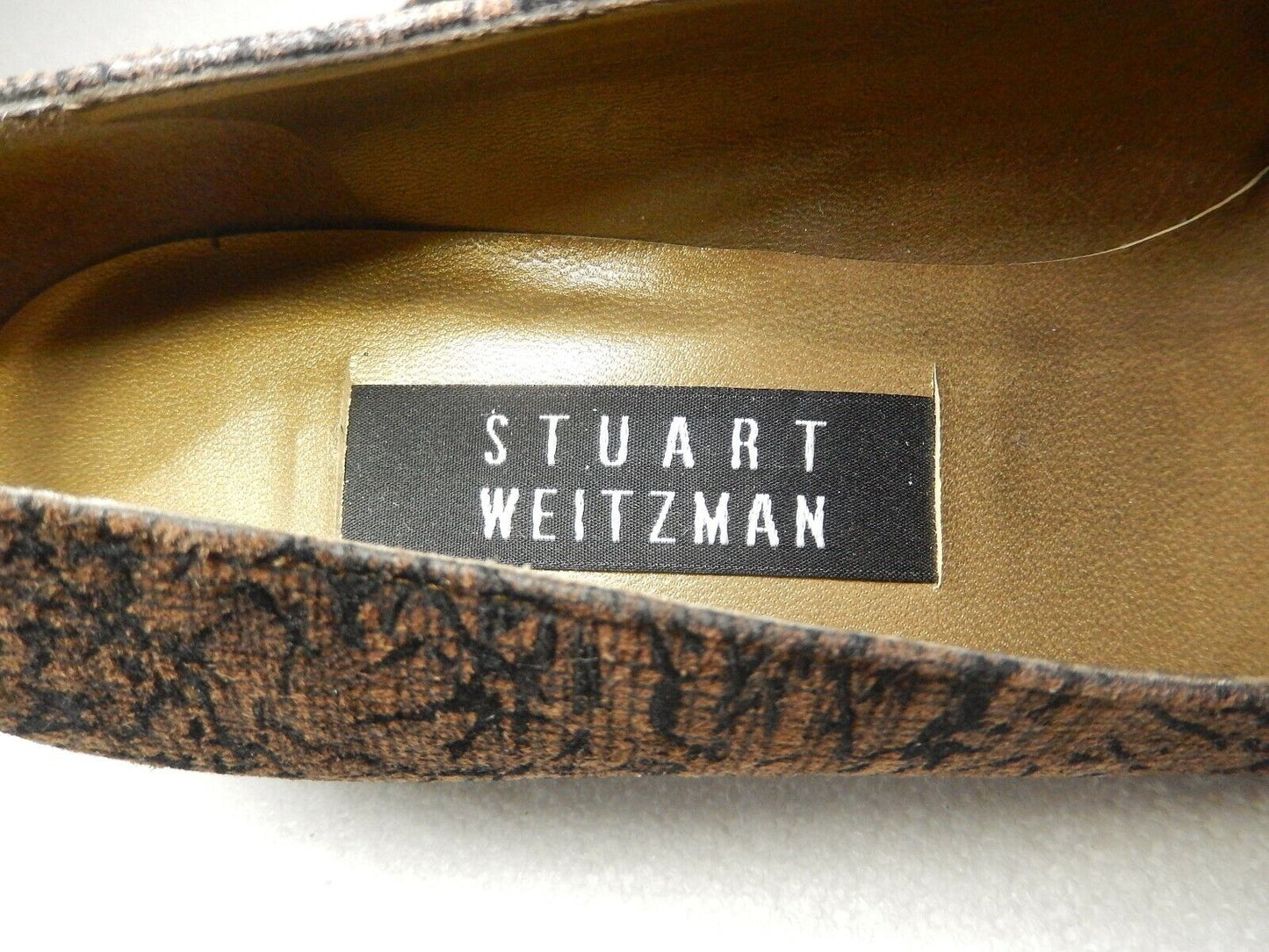 Brand New $375 Stuart Weitzman Classy Suede Marymid Pumps Size 8.5 AA