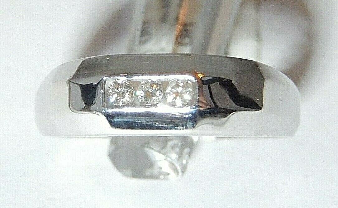 Men's 14K White Gold 1/8 Ct. T.W. 3 Round Diamond Wedding Band Ring Size 11 3/4