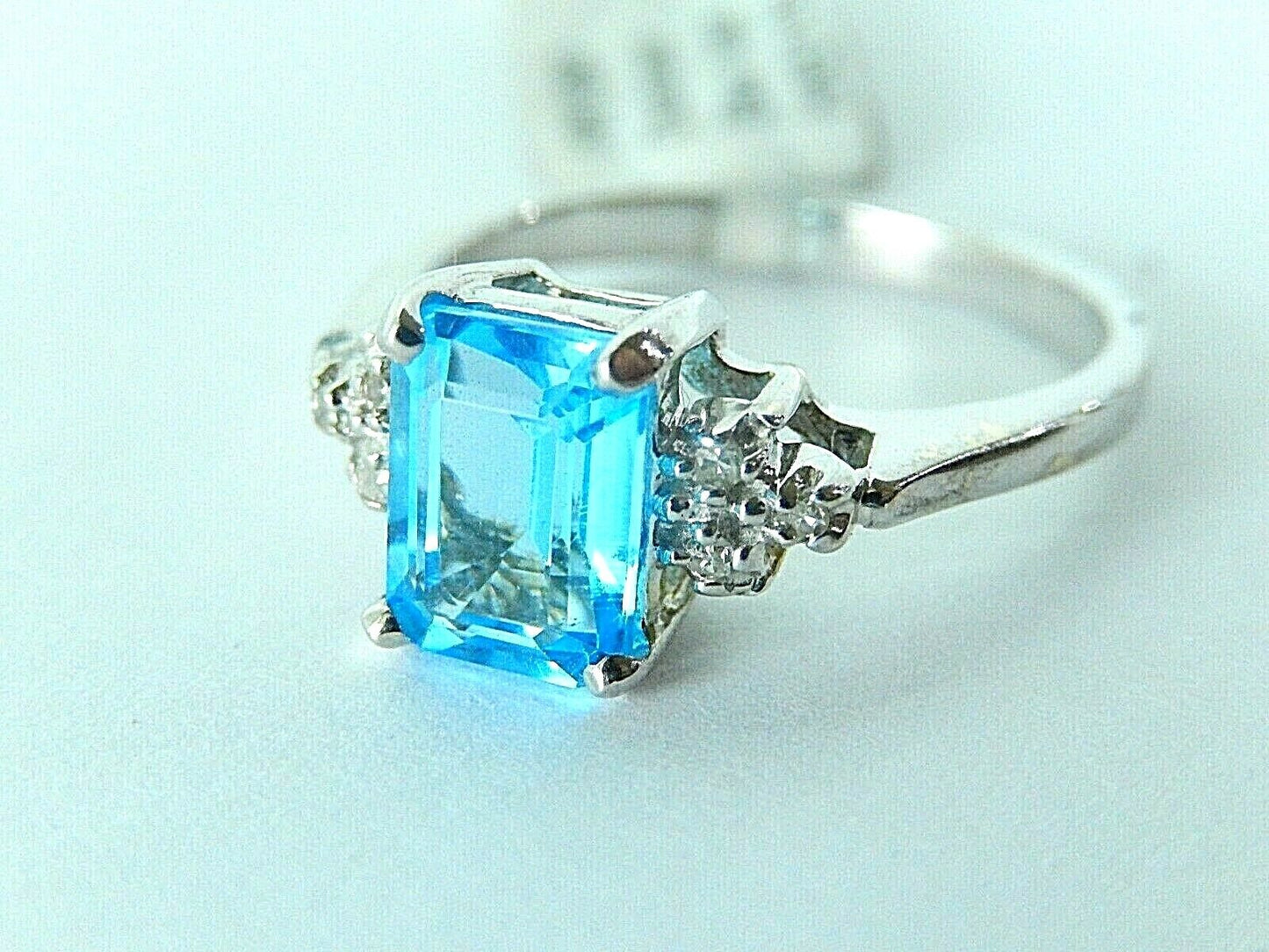 Women's 10k White Gold London Blue Topaz & Diamond Ring Sz 7.25