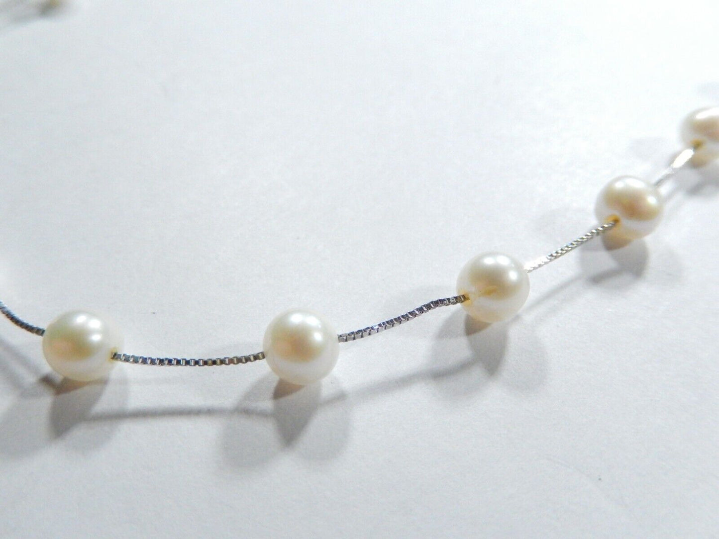 *VINTAGE*  14K White Gold Box Chain Necklace with 23 White 6 mm Pearls 16"length