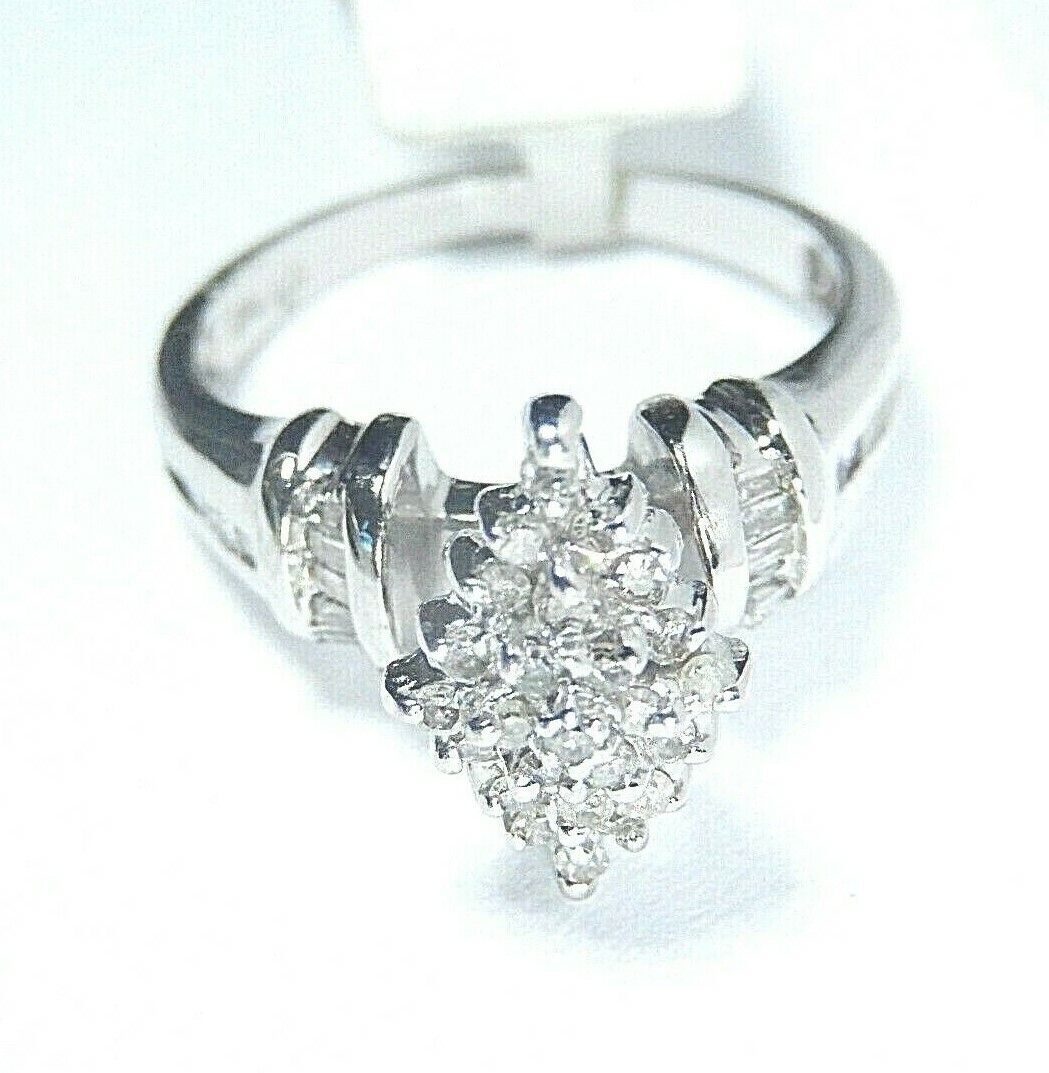 *VINTAGE*  10K White Gold Marquise Shape  and Natural Round Diamonds Ring .33ct