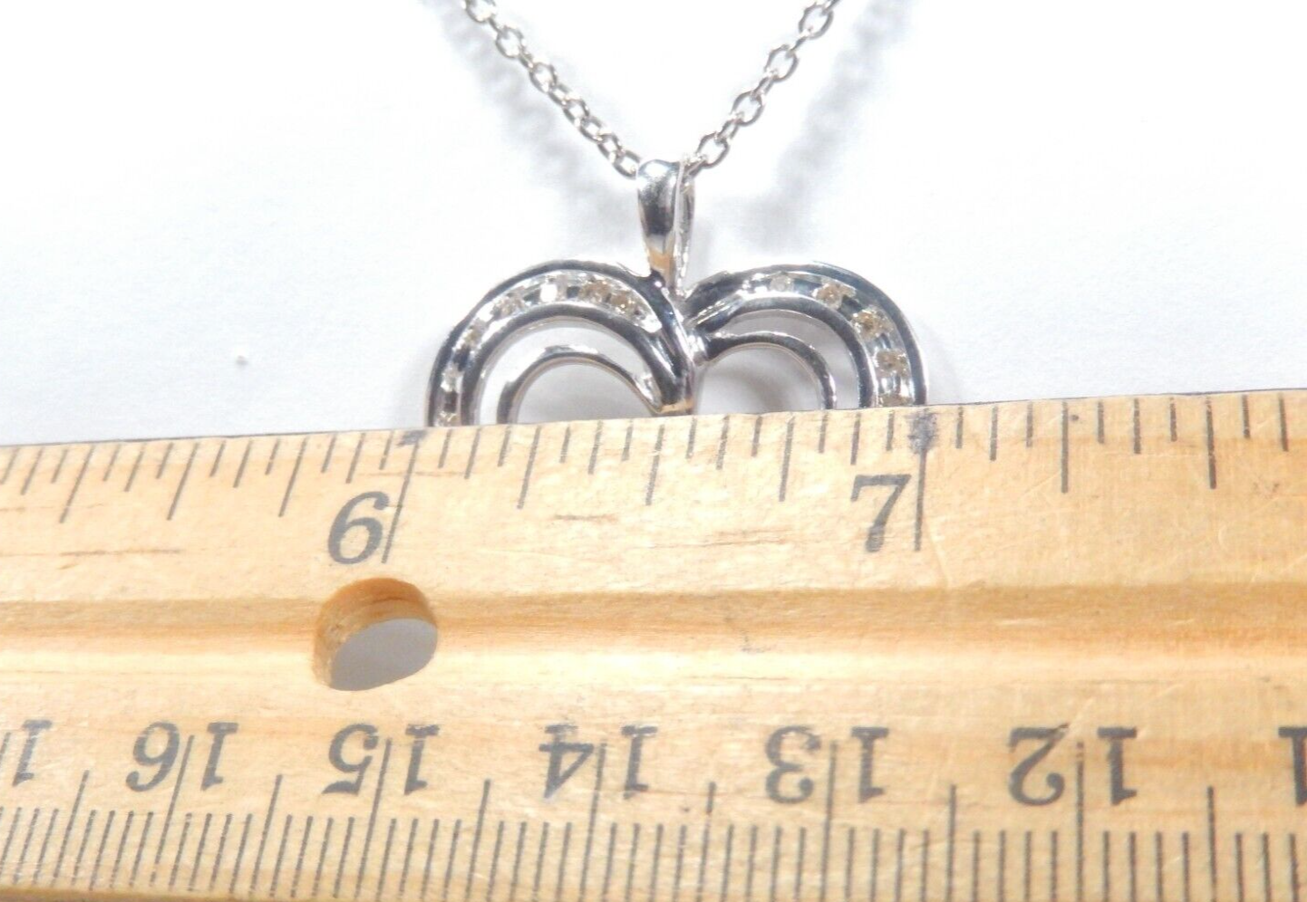 10K White Gold .25 tcw Diamond Large Heart Shaped Pendant w/18"chain