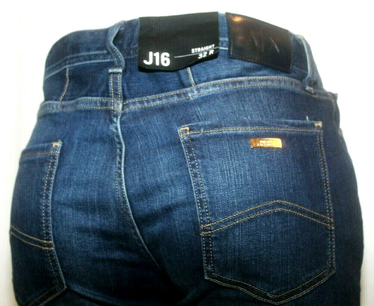 *NWT* $120. Armani Exchange J16  Straight Distressed Jeans Mens SIZE 32R