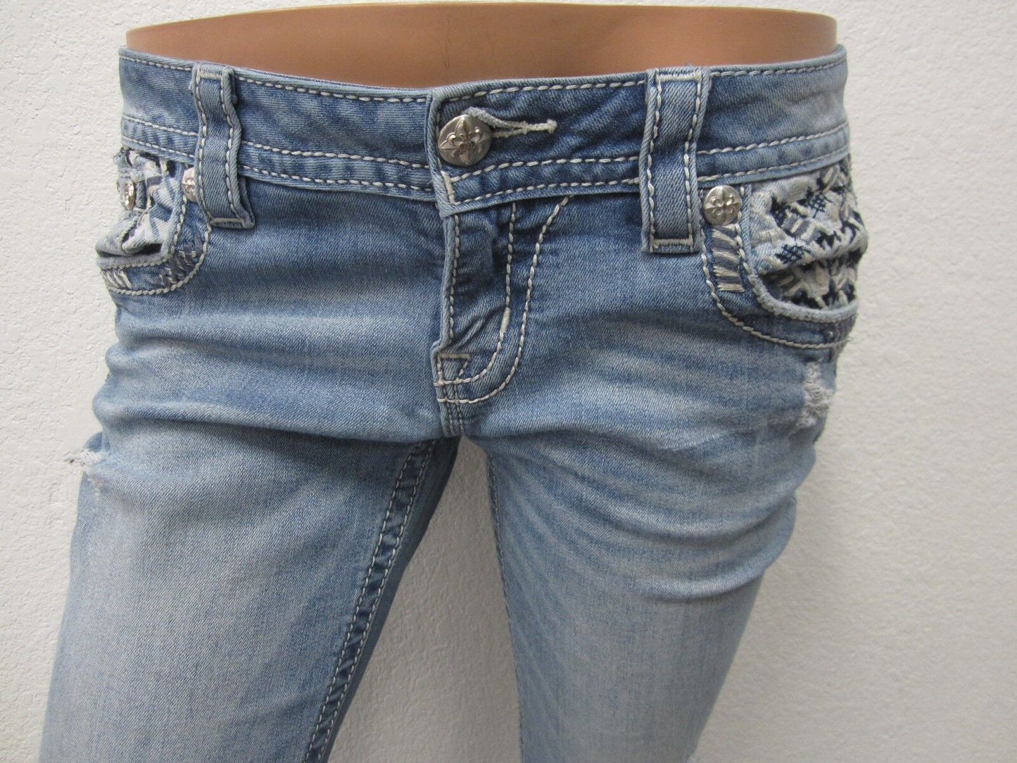 NICE Miss Me Jeans JP7656SB Distressed Medium Blue Great Trim Size W27 x L34