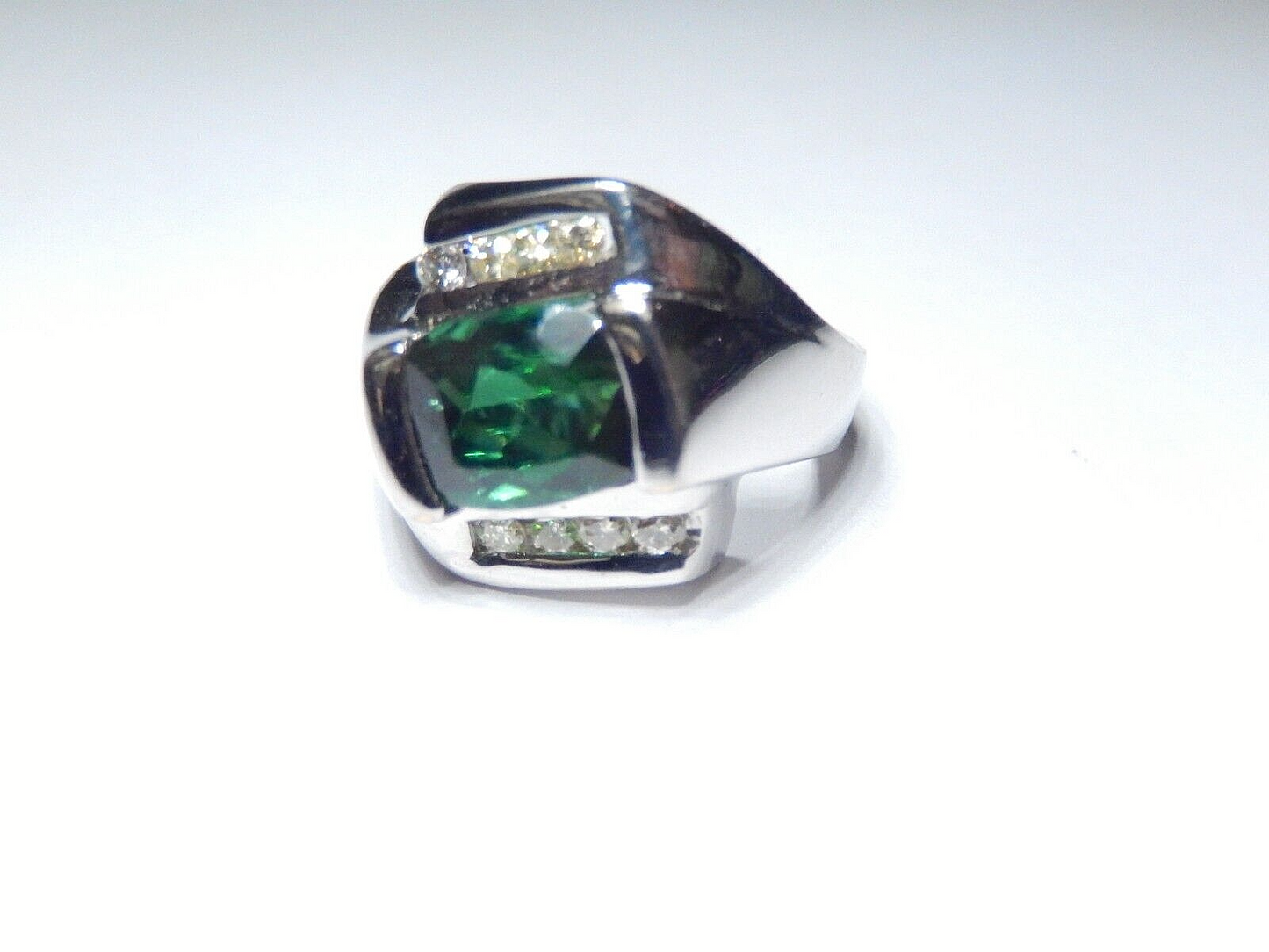 *VINTAGE*   14k White Gold  2.00CT  Emerald and Diamond Ring Size 7