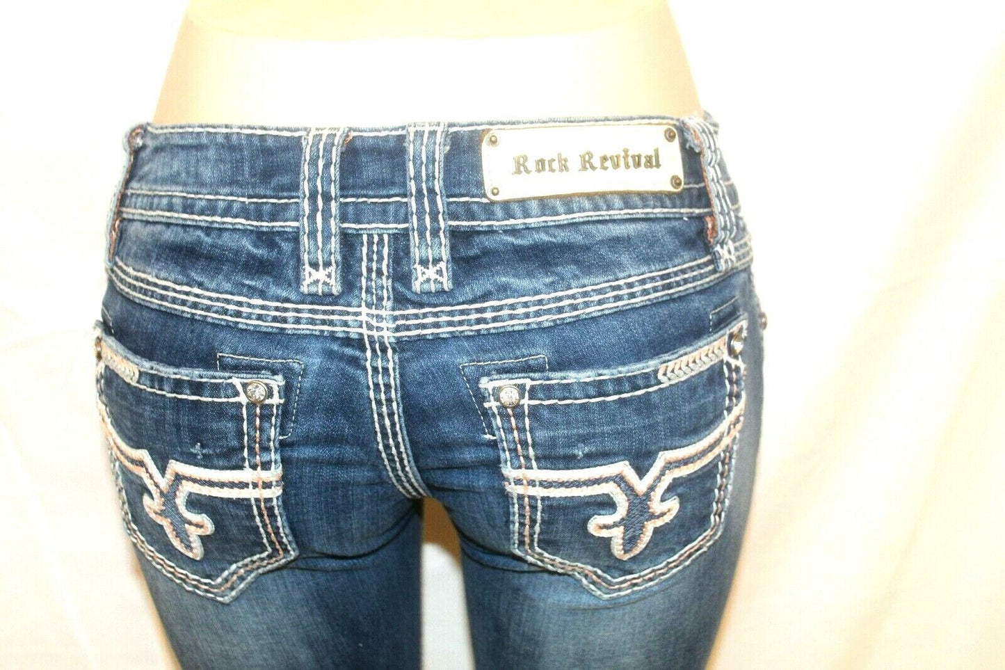 Women's Rock Revival Jacklyn Capri Faded Wash Denim Jeans W27 x L26