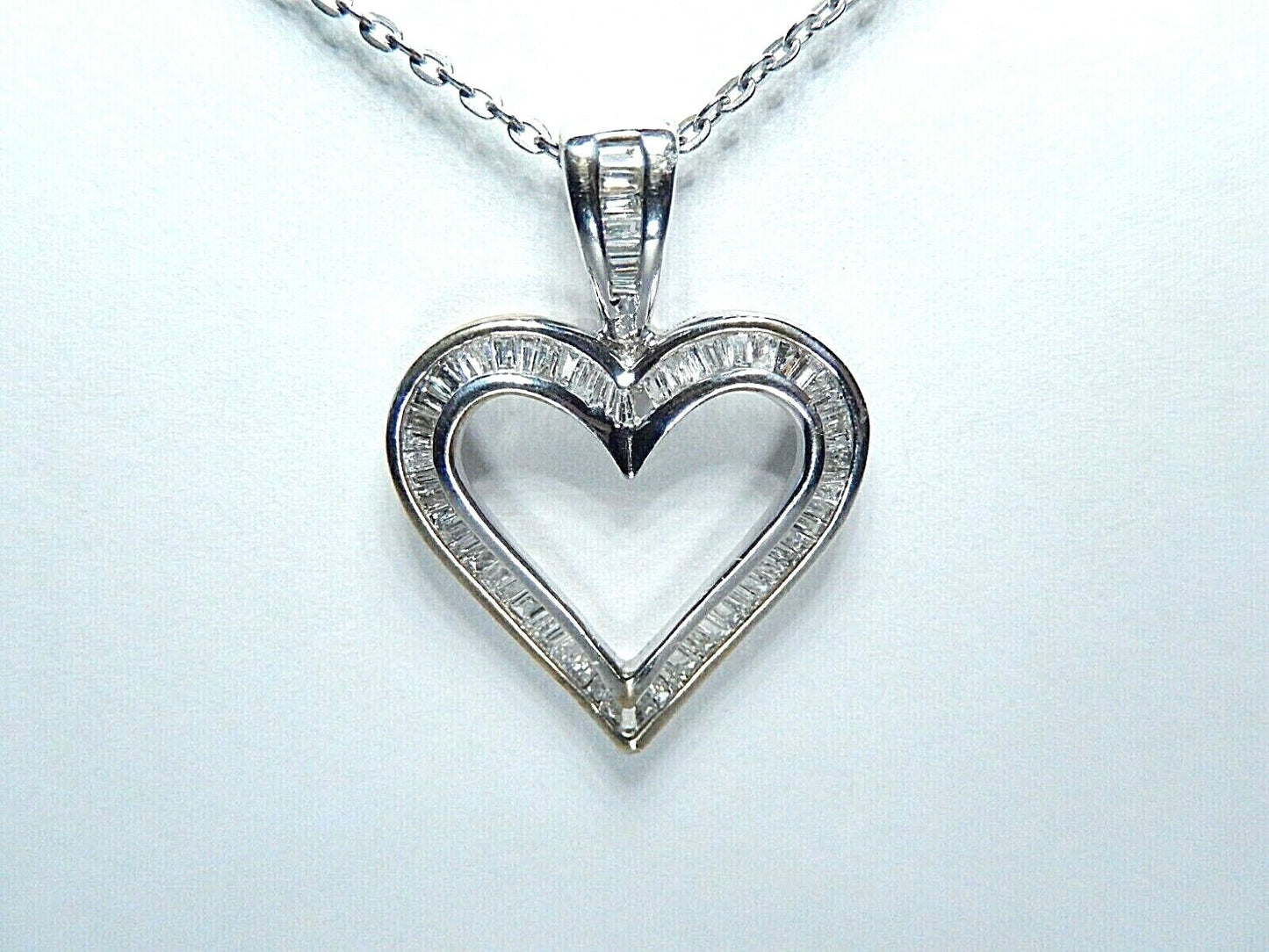 *NWT*  10k White Gold .66CT VS Baguette Diamond Open Heart Pendant w/18" Chain