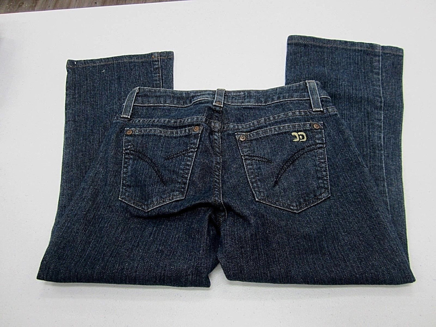 NICE Joe's Jeans Women's Capri  Dark Wash Mid Rise Size W25 x L21.5"