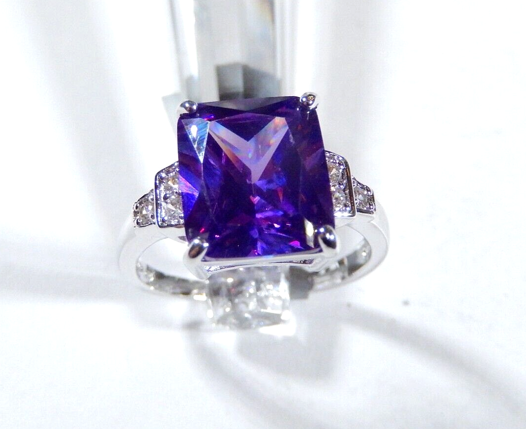 *VINTAGE* Beautiful Sterling Silver 5.00 CT Amethyst & Cubic Zirconia Ring Siz 9