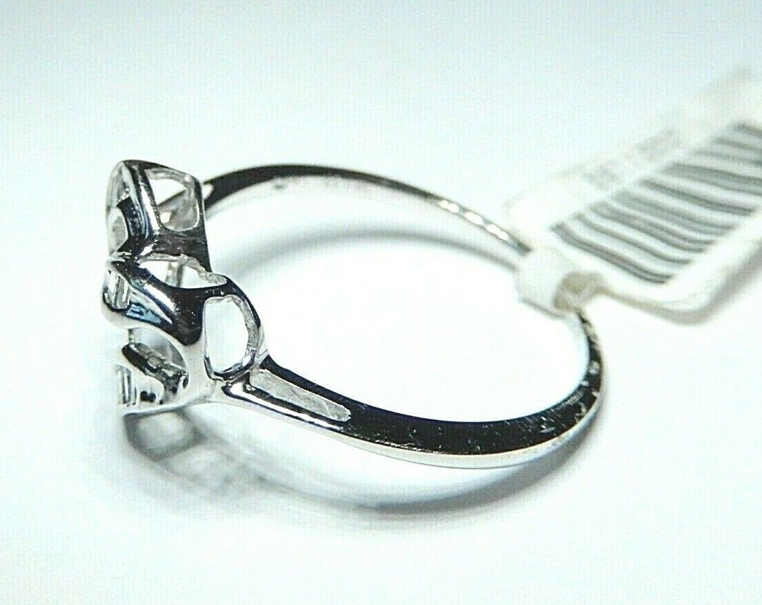 *NWT* 10K White Gold Baguette Diamond Heart Ring Size 7.75