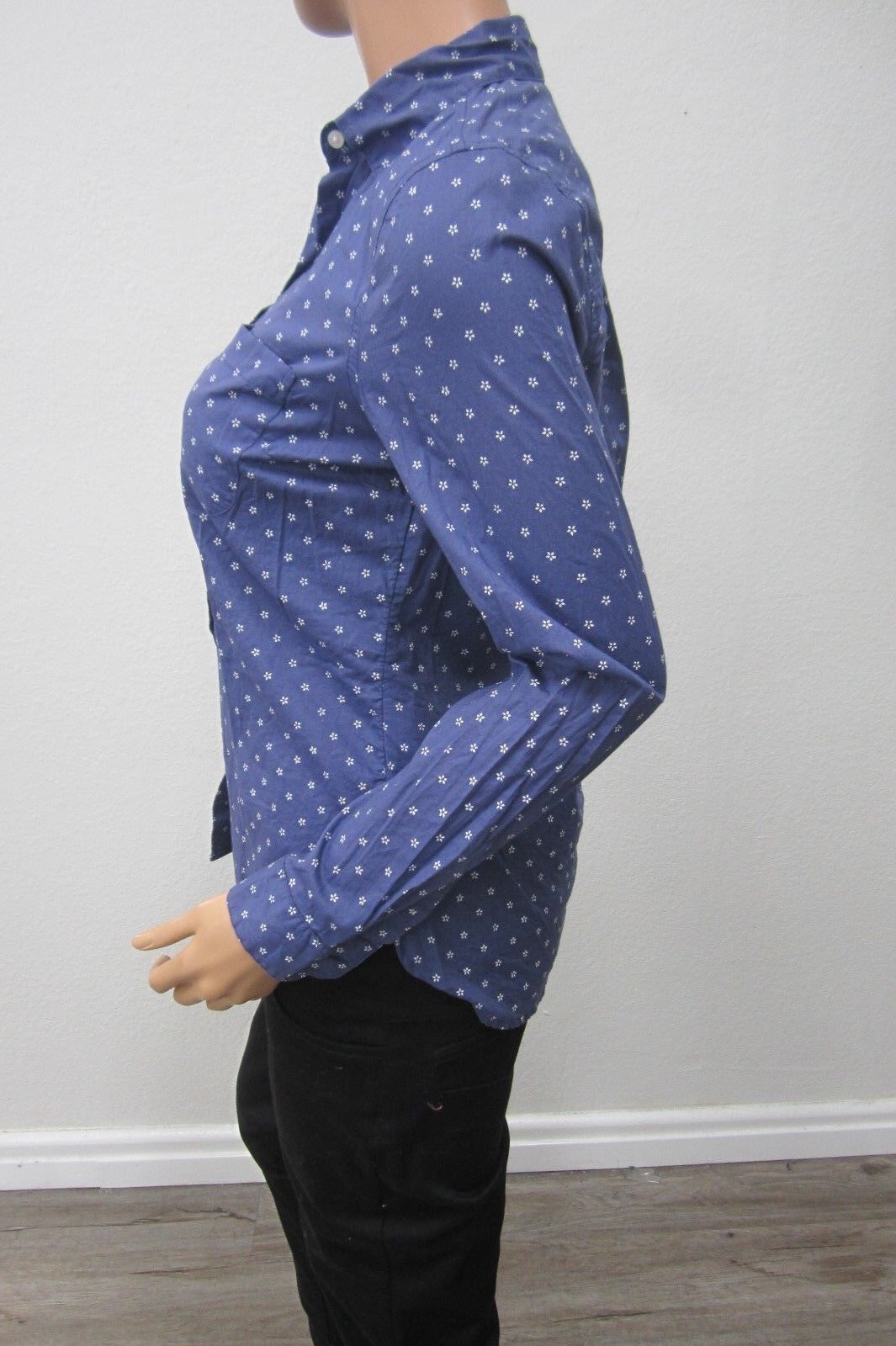 *VERY NICE* Womens Old Navy The Classic Shirt  Buttoned Cotton Top Size XS