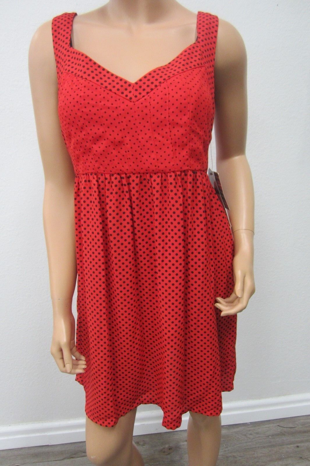 NWT - VINTAGE STYLE -  *Marilyn Monroe Label* Red/Black Dot Dress Size Med