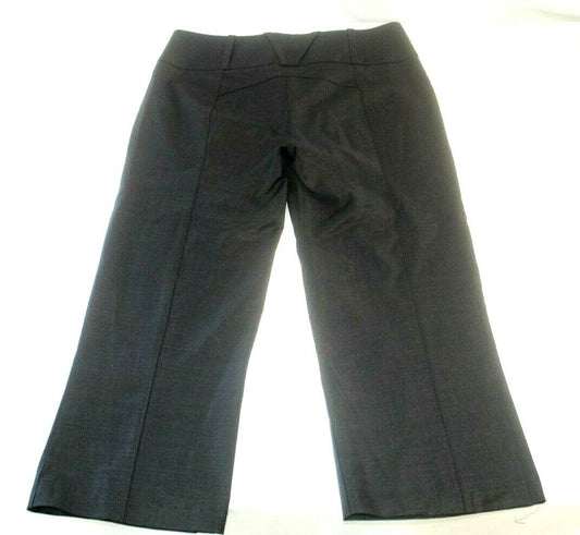 *NWT* $159. Women's Bebe Crop Capri Dress Pants Wool / Nylon / Spandex Size 2