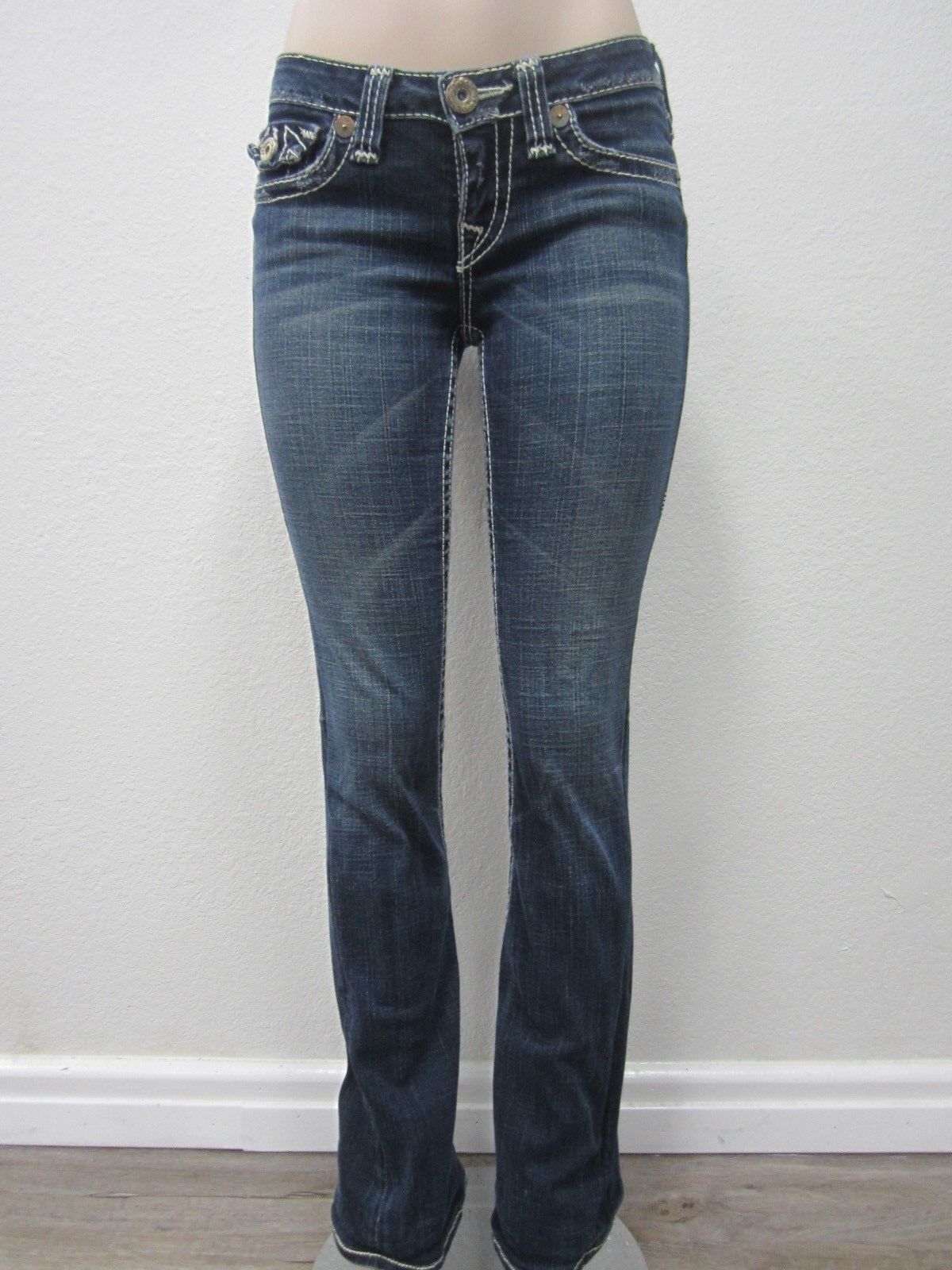 AUTHENTIC NICE True Religion Leather Tag World Tour Womens  Jeans Tag 28 X  31