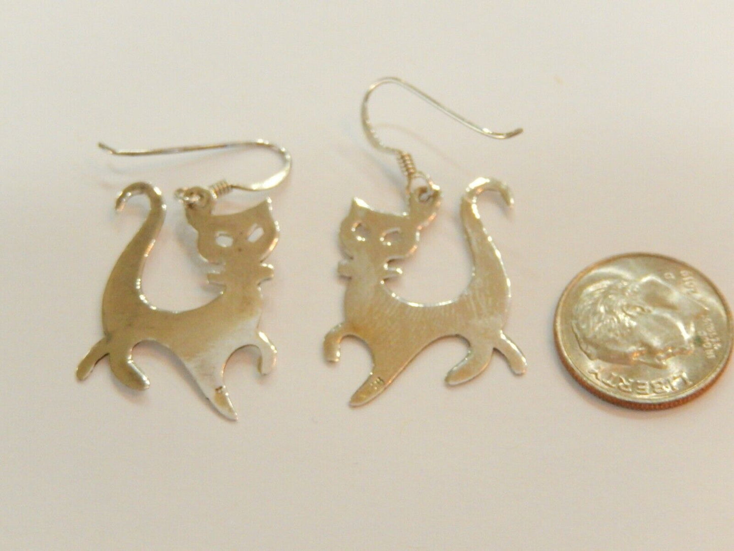 *VINTAGE*   Sterling Silver -  Kitty Cat Animal Dangle Earrings 1" x 3/4"