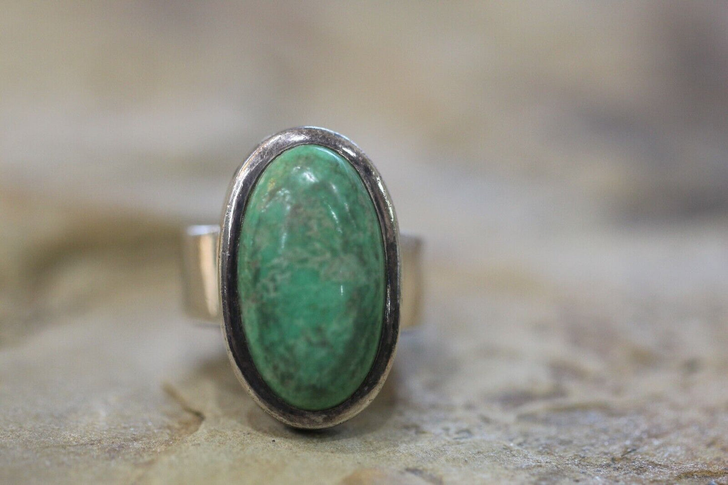 *VINTAGE* Oval Green Turquoise Sterling Silver Native American Signed Ring 9.25