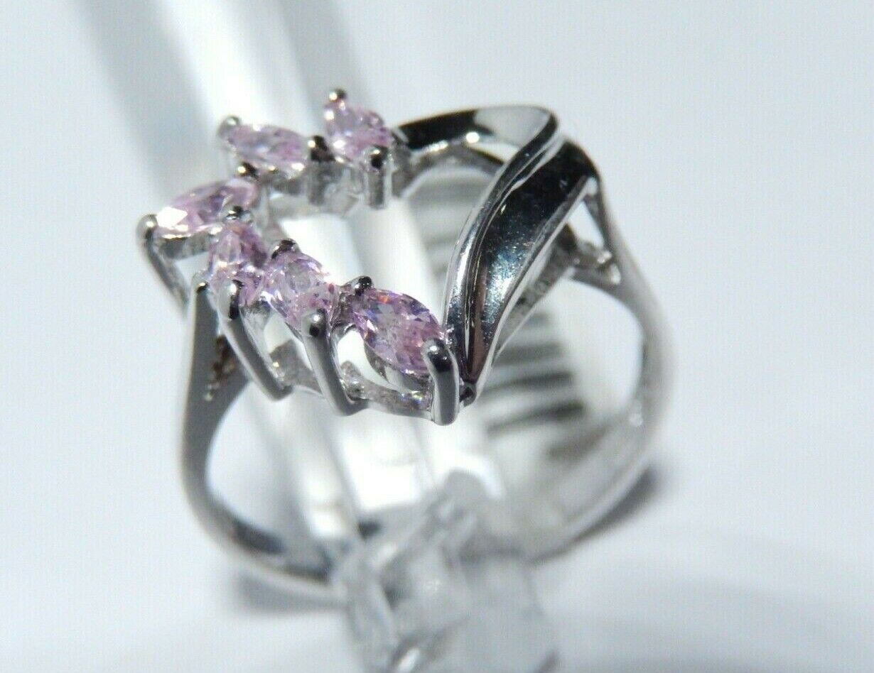 *NWT* 10K White Gold 1/3CT Marquise Cut Pink Tourmaline Heart Shape Ring Sz 7.5