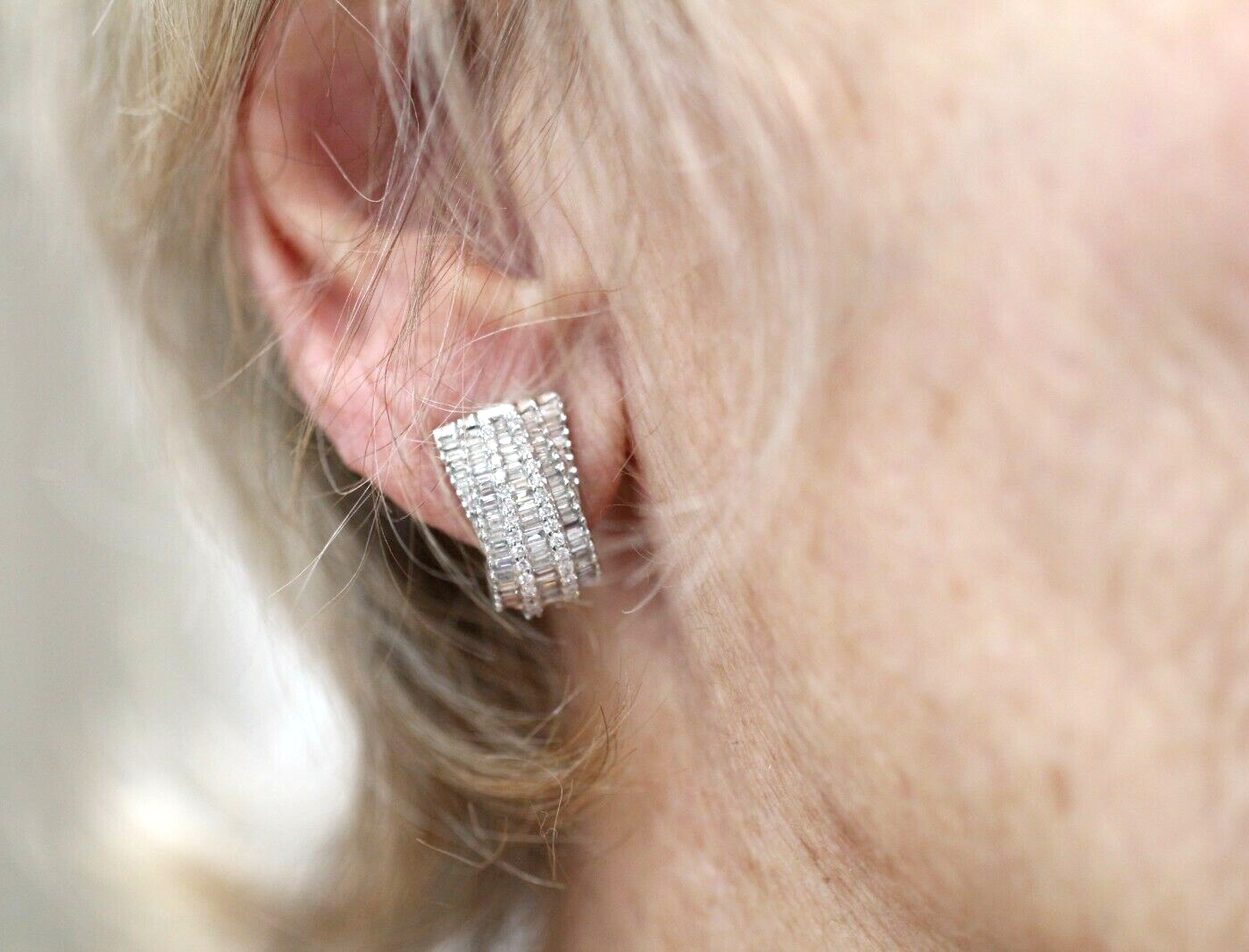 18K White Gold VS E/F 2.00 CTW Natural  Diamond Omega Back Earrings