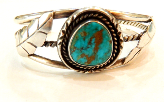*VINTAGE*  Native American 925 Sterling Silver Turquoise Leaf  Cuff Bracelet