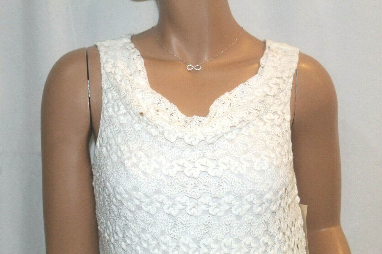 *NWT* $60.  Coldwater Creek White Lined Lace Cowl Pull Over Top Size 8 (Small)