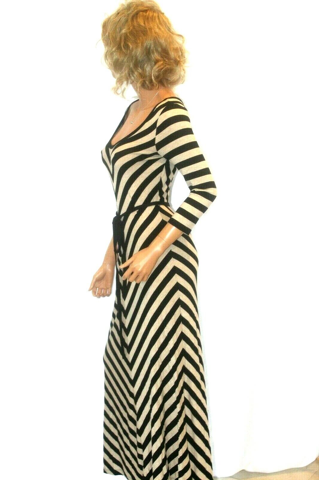 *NWT*  $168. CALVIN KLEIN Women’s Black And Grey Striped Maxi Dress Size 2