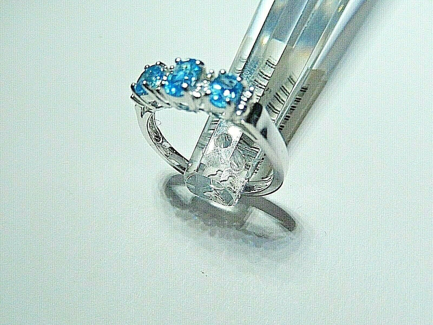 *NWT* Solid 10k White Gold 3 Stone Blue Topaz & Diamond Ring Size 5.5