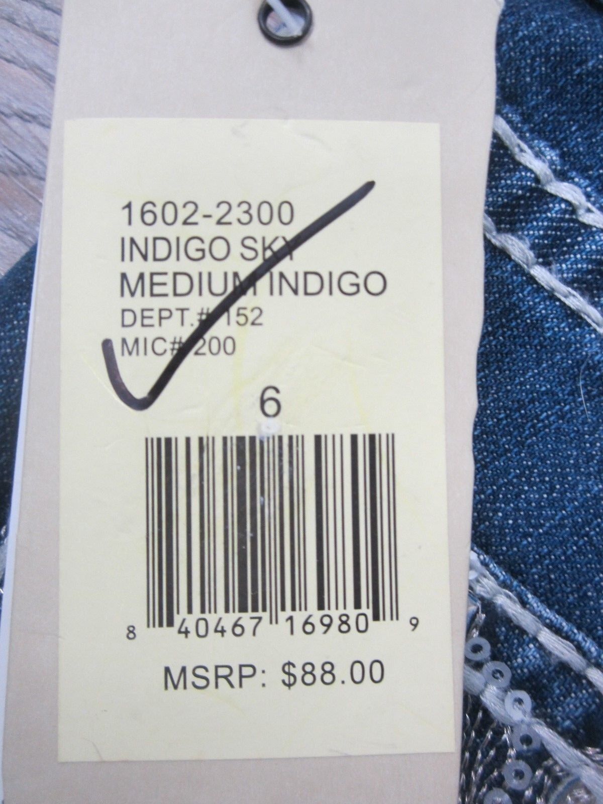 NWT REBA LUPITA SKINNY CRYSTAL WOMEN'S INDIGO  JEANS SIZE 6X 31 INSEAM  $88.00