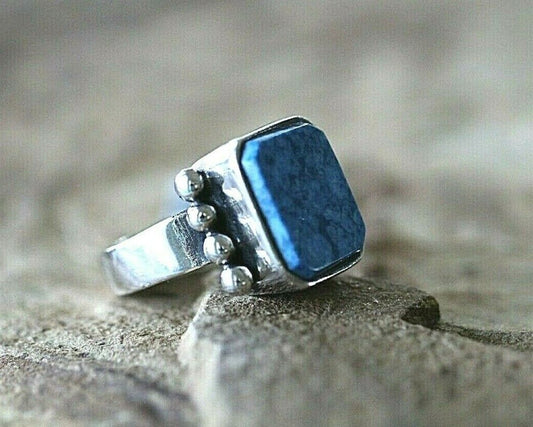 *VINTAGE*  Native Navajo Sterling Silver Blue Denim LAPIS Ring Size 9