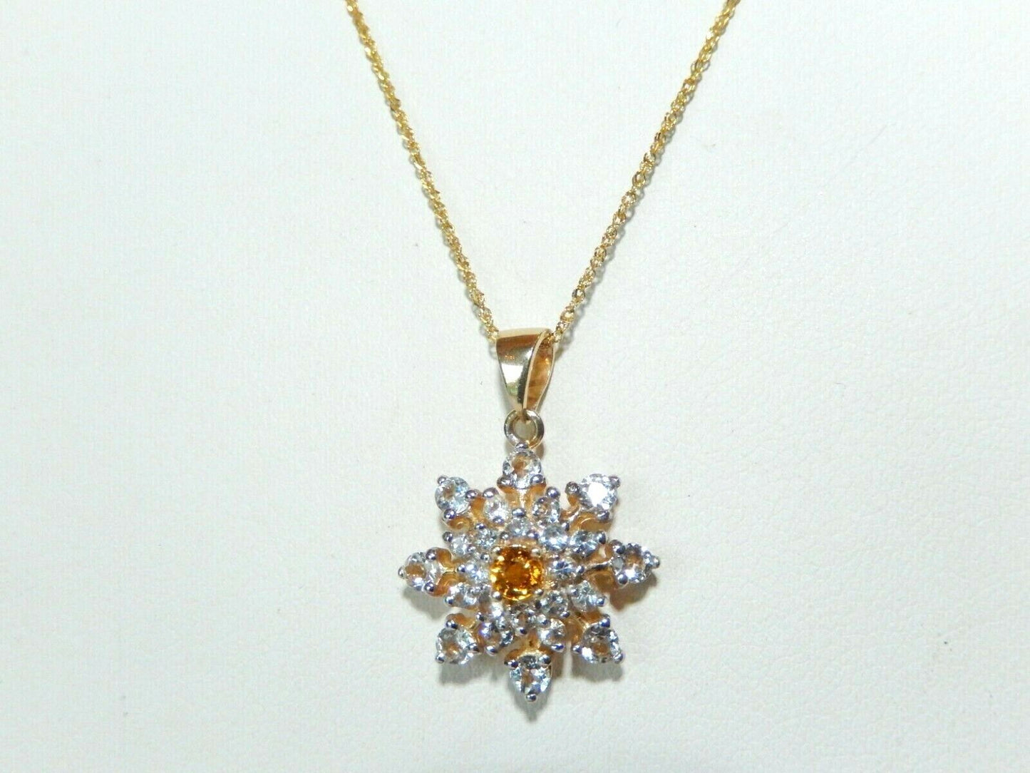 *VINTAGE*  14K Yellow Gold 18" Starburst Pendant  Simulanted Diamond Necklace