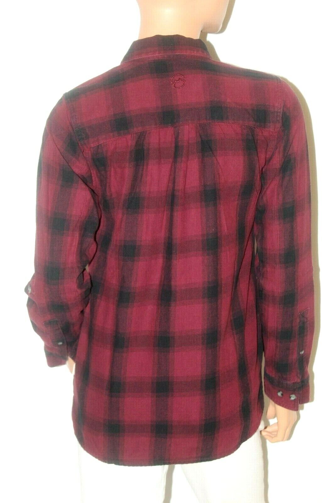 WOMEN'S SZ XS MAGELLAN MAROON PLAID ADVENTURE GEAR CLASSIC FIT 2 POCKET SHIRT.