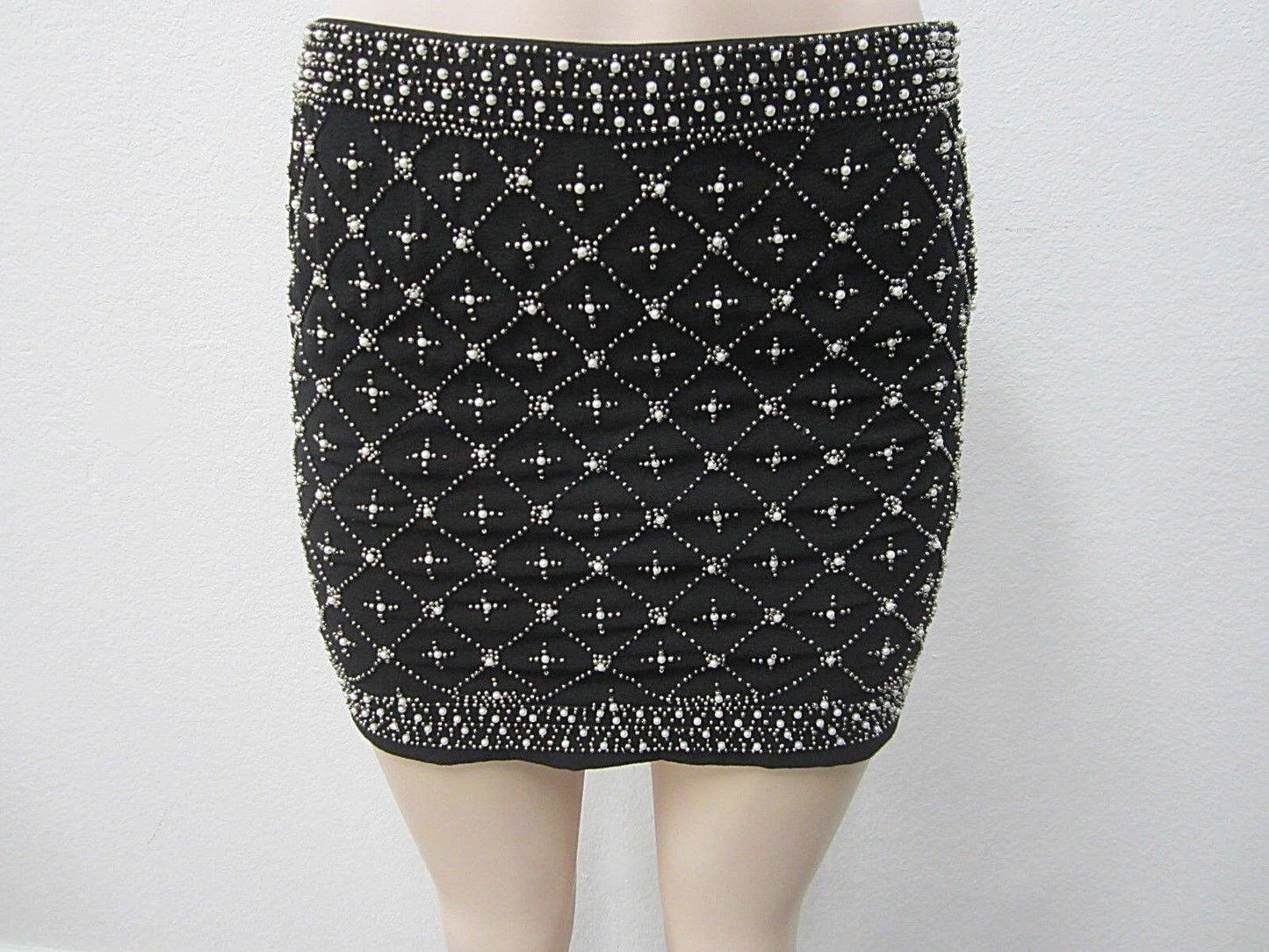 NWT Francesca's Endless Rose Skirt Pearl & Bead  Back Zip Medium