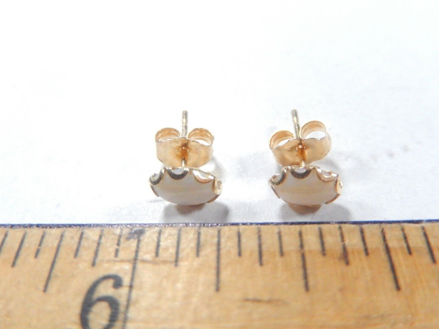 14k Yellow Gold White Color Play Opal Oval Stud Earrings 6.78mm x 4.90mm