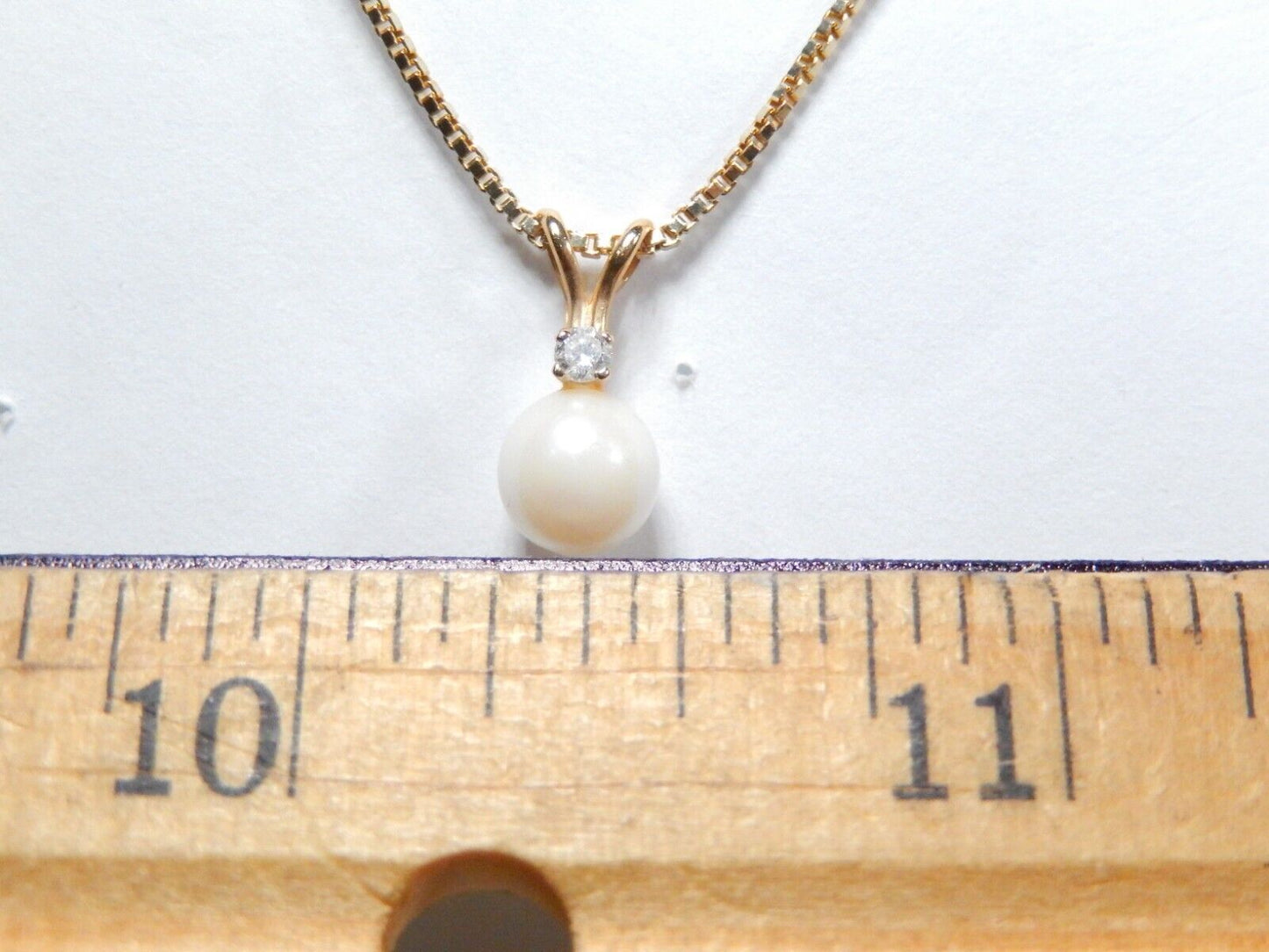 14k Yellow Gold 5.75mm Cultured Pearl & Diamond Pendant w'18"chain