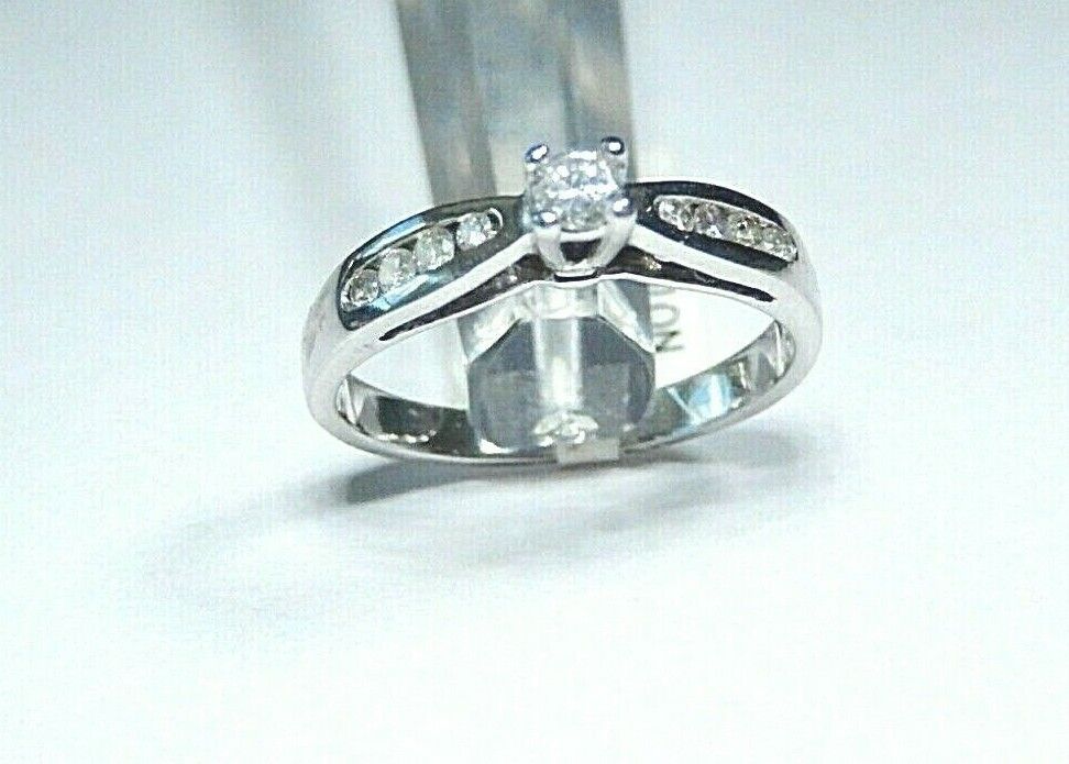 *NWT* 10k White Gold  Round Cut Natural Diamond Wedding Engagement Ring Size 6.5