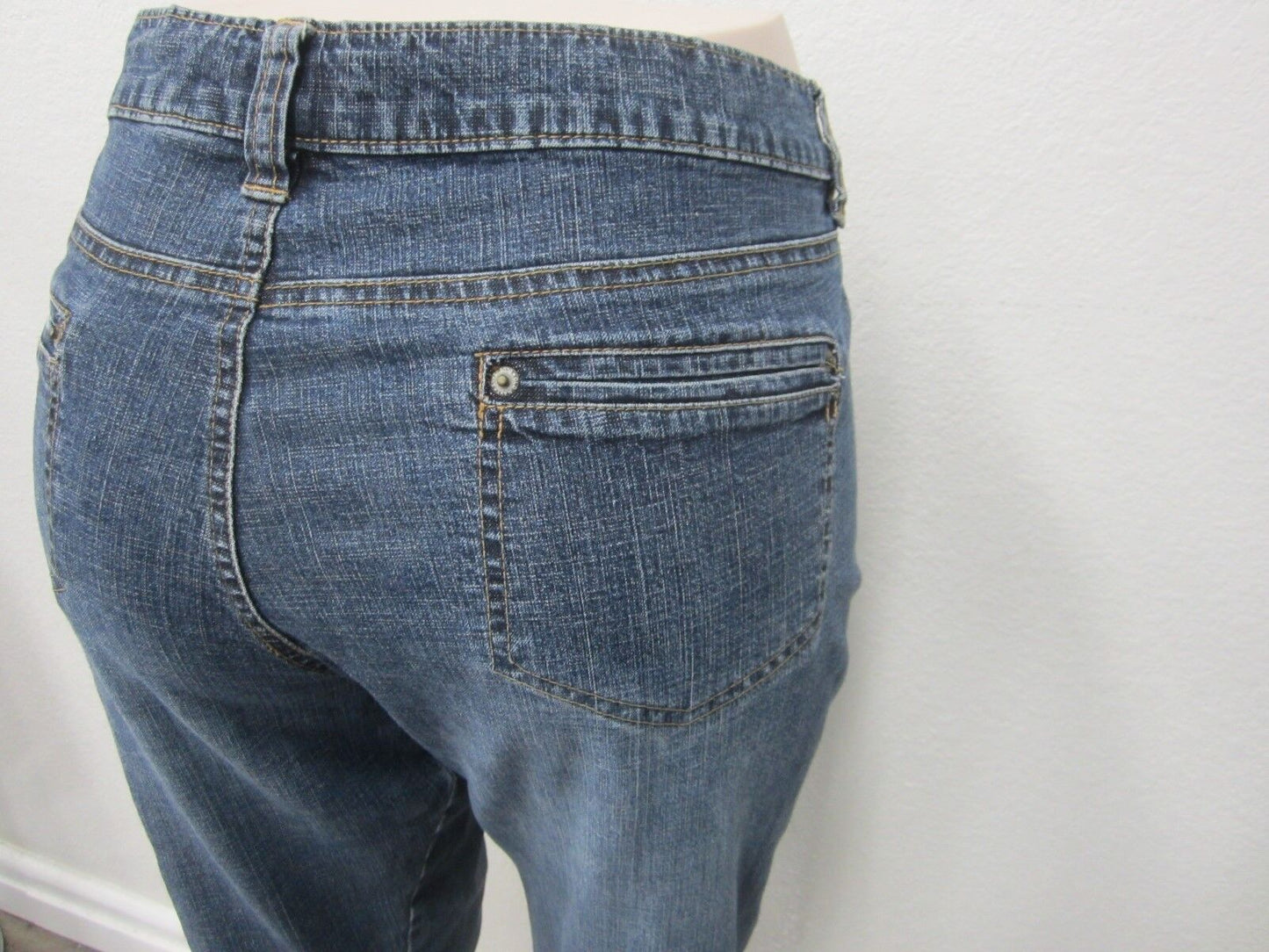 NICE Womens Old Navy Ultra Low Waist Stretch Denim Capri Cuff Jeans Sz 14 x 24