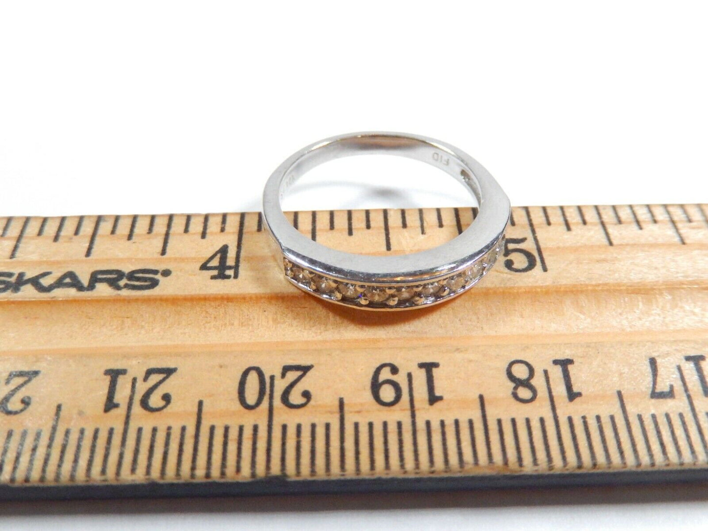 14k White Gold .33ct Natural VS Diamond 3.5mm Wide Band Ring Size 7.25