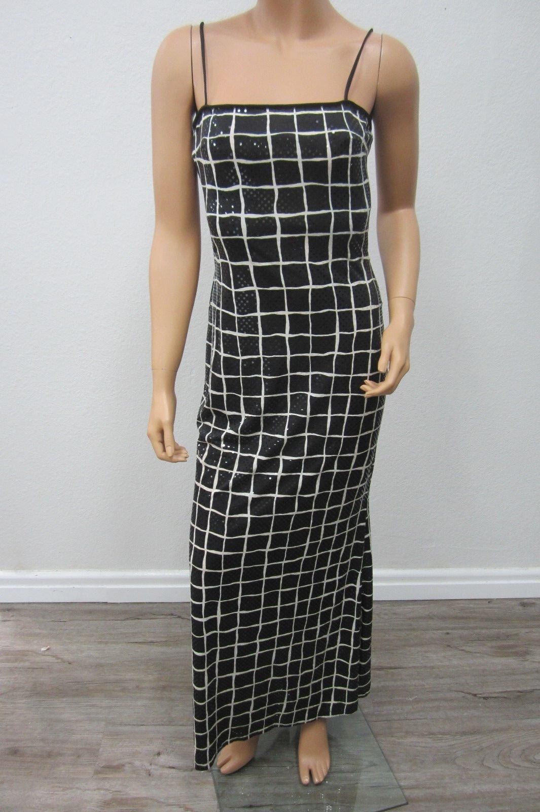 NICE JESSICA MCCLINTOCK Shimmering Black Embellished Maxi SpagStrap Dress Size 4