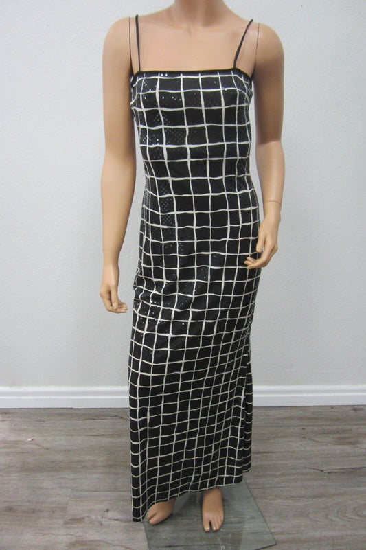 NICE JESSICA MCCLINTOCK Shimmering Black Embellished Maxi SpagStrap Dress Size 4